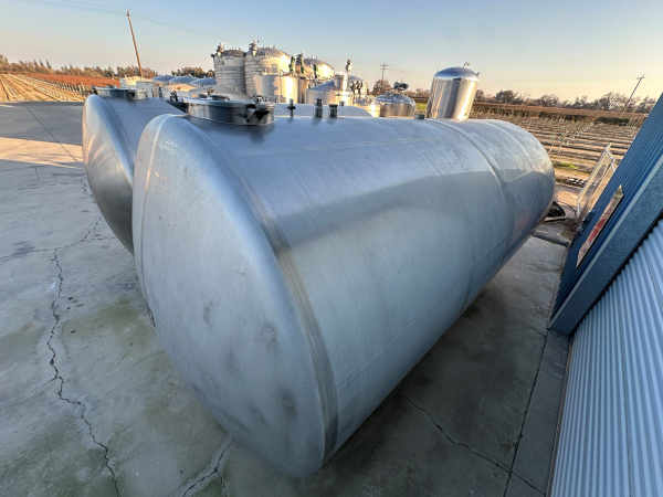 6,000 gallon sanitary stainless steel wine tank